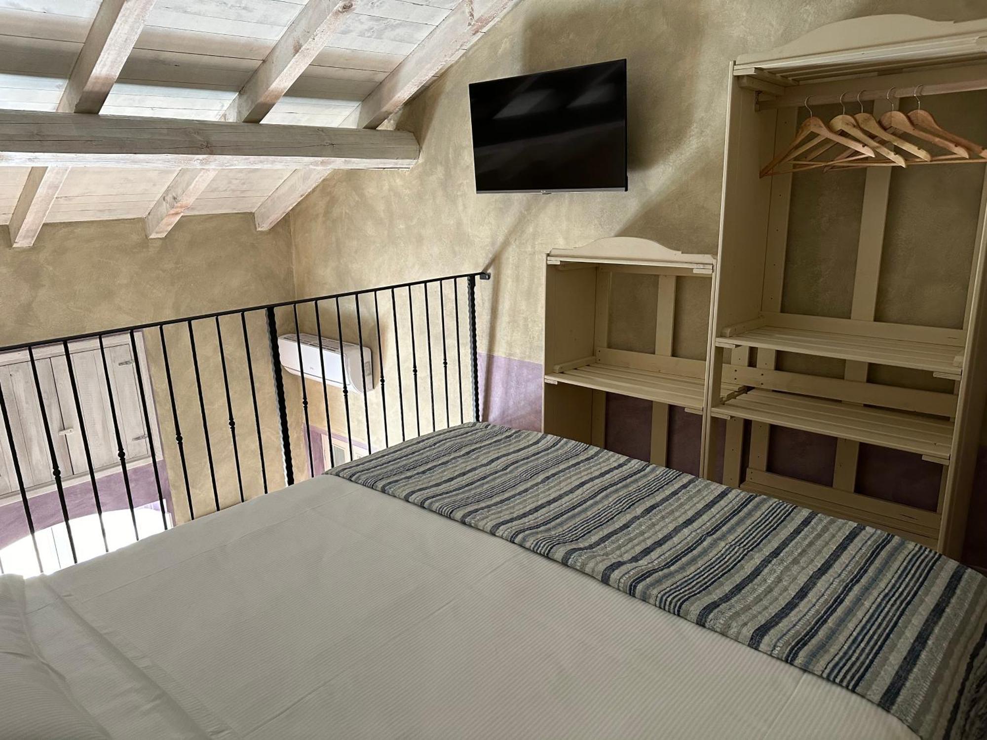 Nel Caruggio - B&B Mornese Luaran gambar