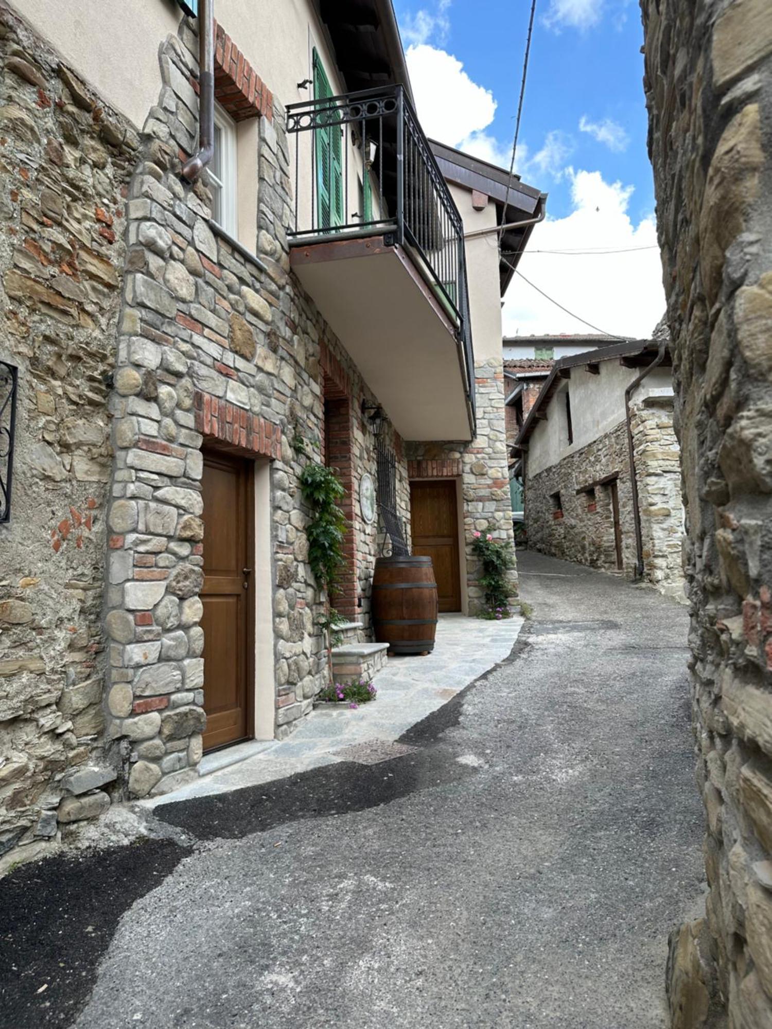 Nel Caruggio - B&B Mornese Luaran gambar